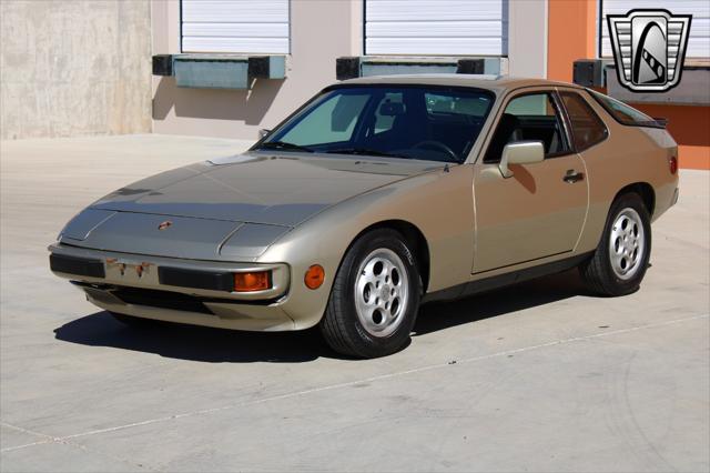 used 1987 Porsche 924 car, priced at $16,000