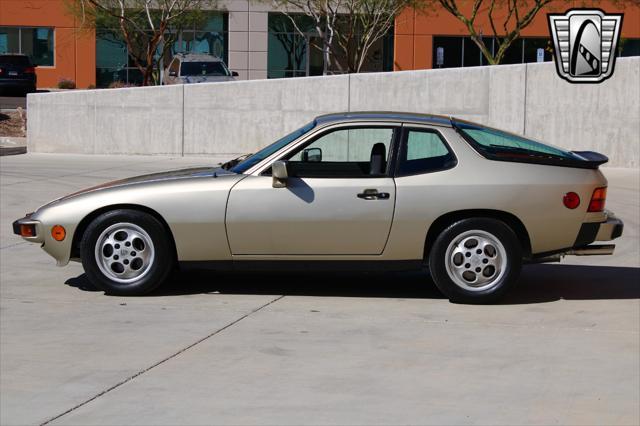 used 1987 Porsche 924 car, priced at $16,000