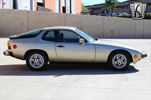 used 1987 Porsche 924 car, priced at $16,000