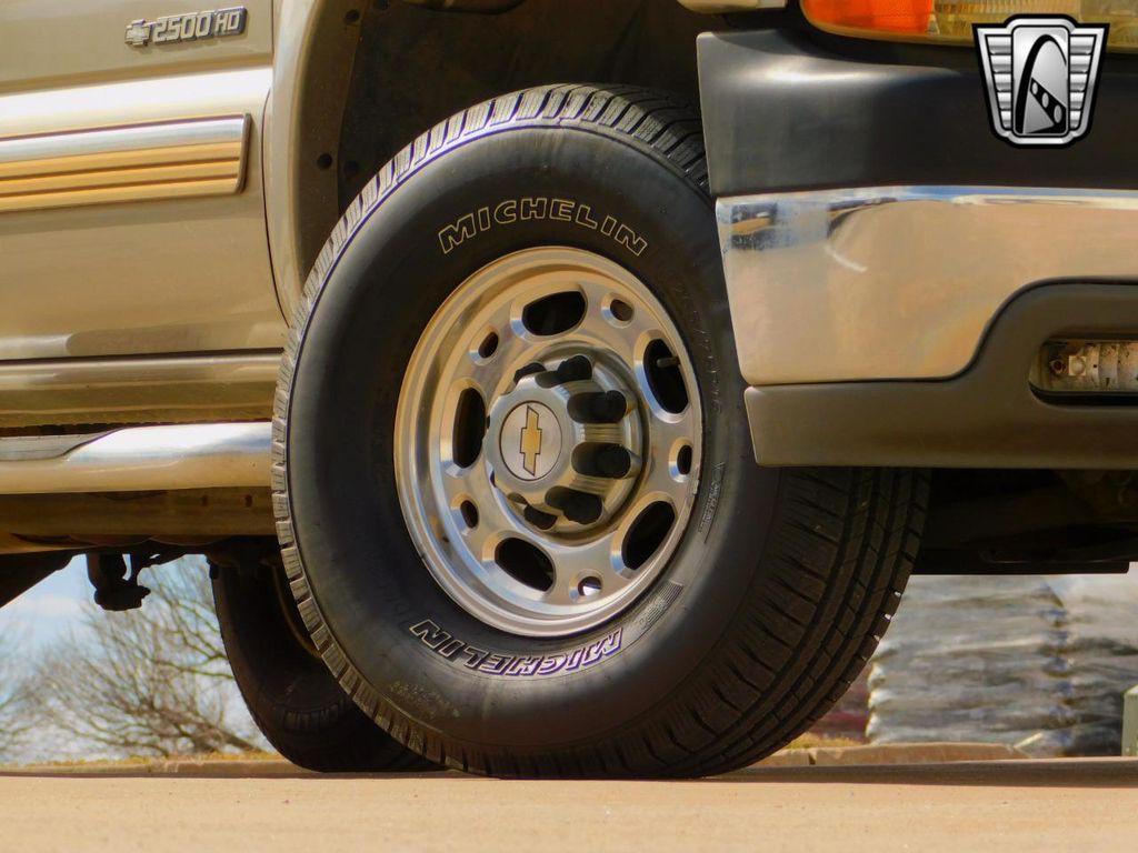 used 2002 Chevrolet Silverado 2500 car, priced at $22,500