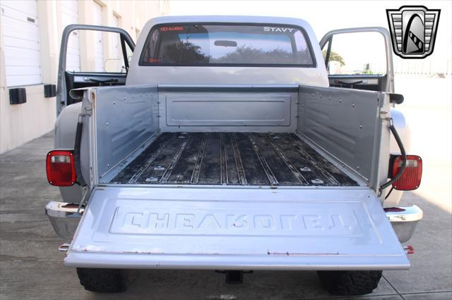 used 1985 Chevrolet Pickup Truck car, priced at $25,000