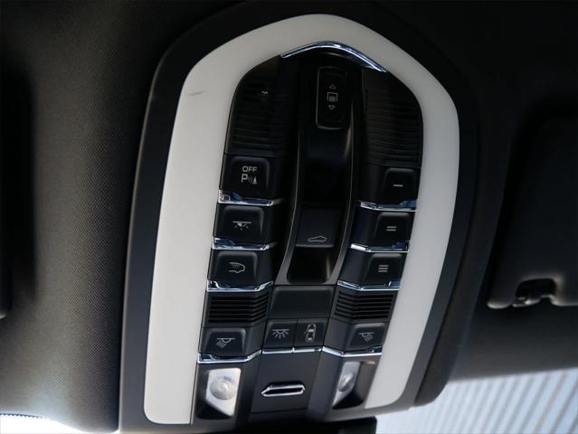 used 2019 Porsche Macan car, priced at $29,890