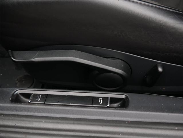 used 2022 Porsche 718 Spyder car, priced at $132,590