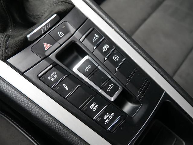 used 2022 Porsche 718 Spyder car, priced at $132,590