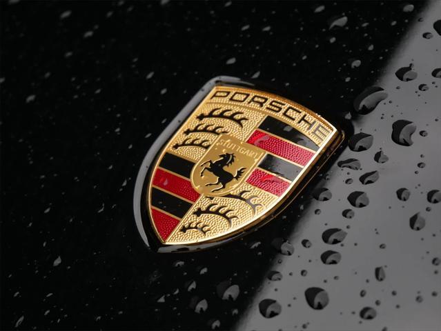 used 2022 Porsche 718 Spyder car, priced at $132,590