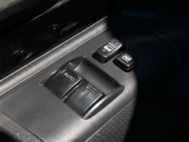 used 2007 Toyota FJ Cruiser car, priced at $17,991