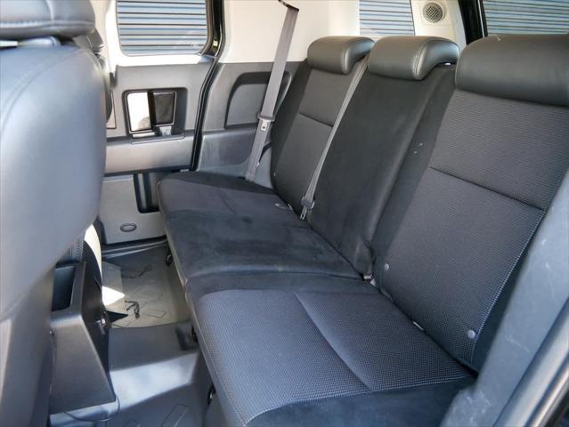 used 2007 Toyota FJ Cruiser car, priced at $17,991