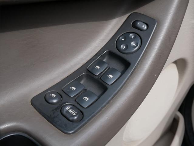 used 2006 Chrysler Pacifica car, priced at $3,991