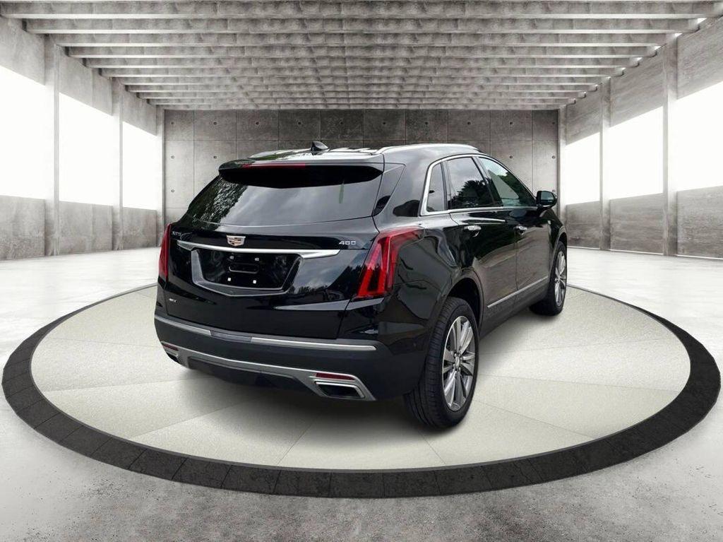 used 2022 Cadillac XT5 car, priced at $32,995