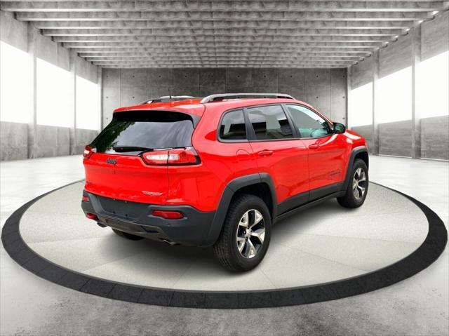 used 2018 Jeep Cherokee car, priced at $19,595