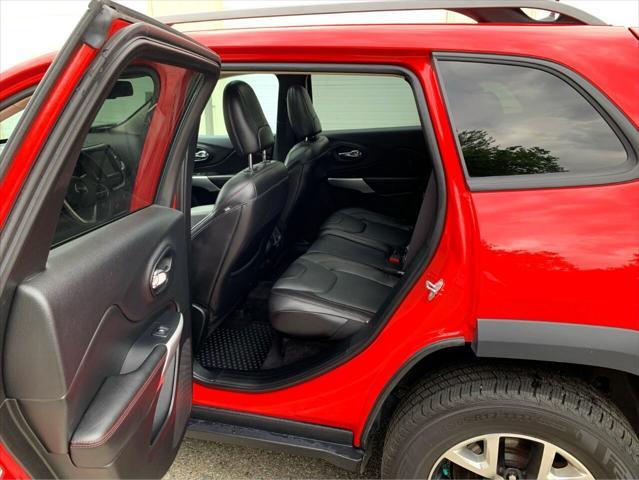 used 2018 Jeep Cherokee car, priced at $19,595