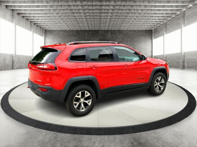 used 2018 Jeep Cherokee car, priced at $19,595