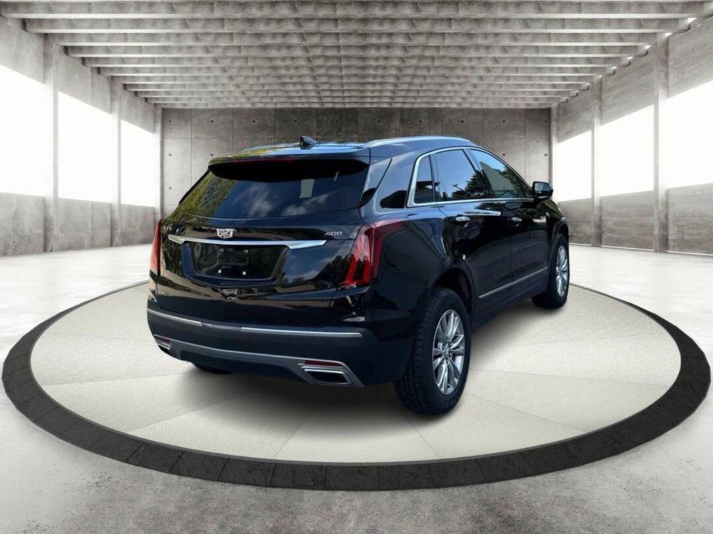 used 2022 Cadillac XT5 car, priced at $32,995