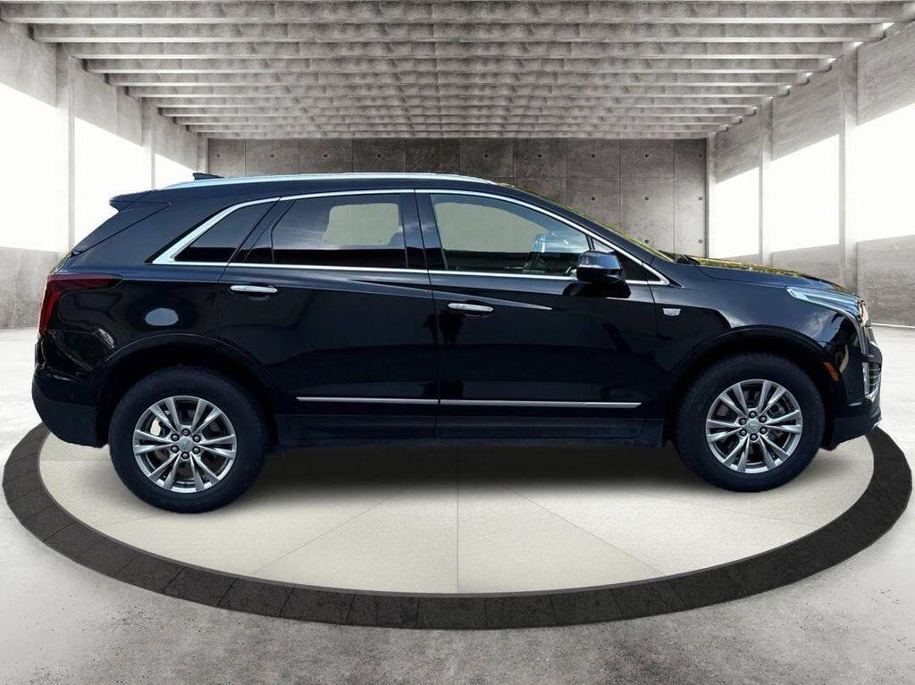 used 2022 Cadillac XT5 car, priced at $32,995