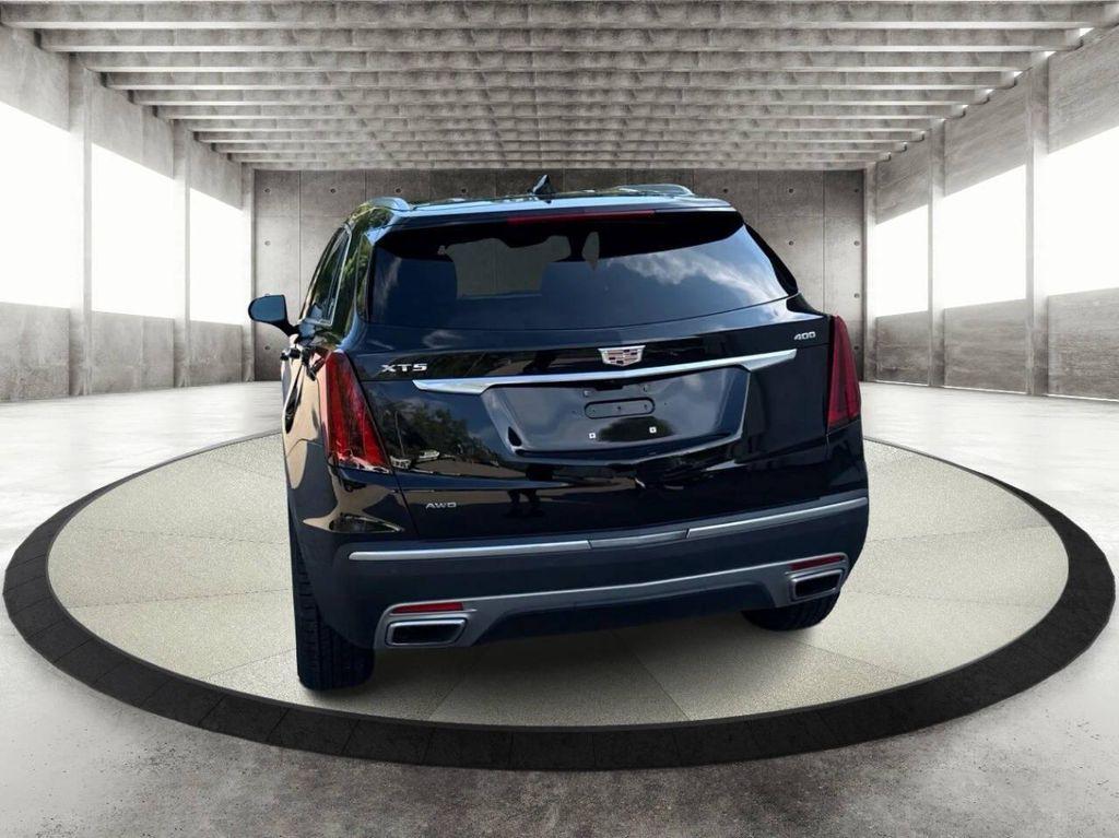 used 2022 Cadillac XT5 car, priced at $32,995