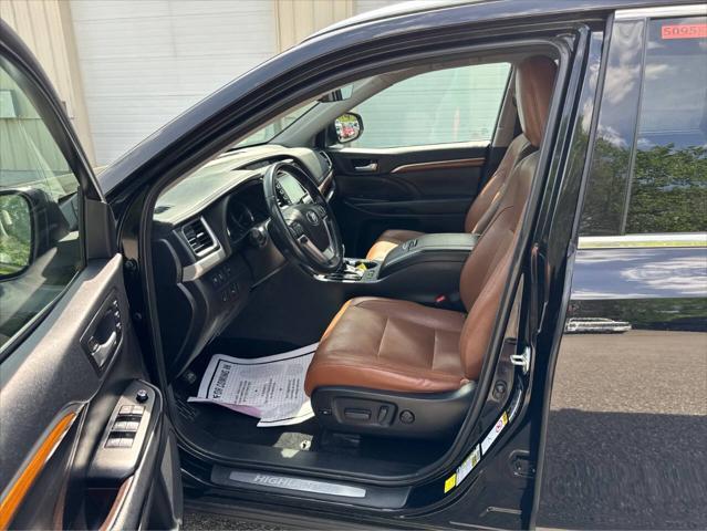 used 2017 Toyota Highlander car, priced at $26,995