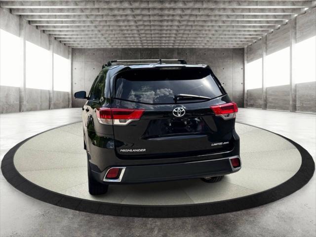 used 2017 Toyota Highlander car, priced at $26,995