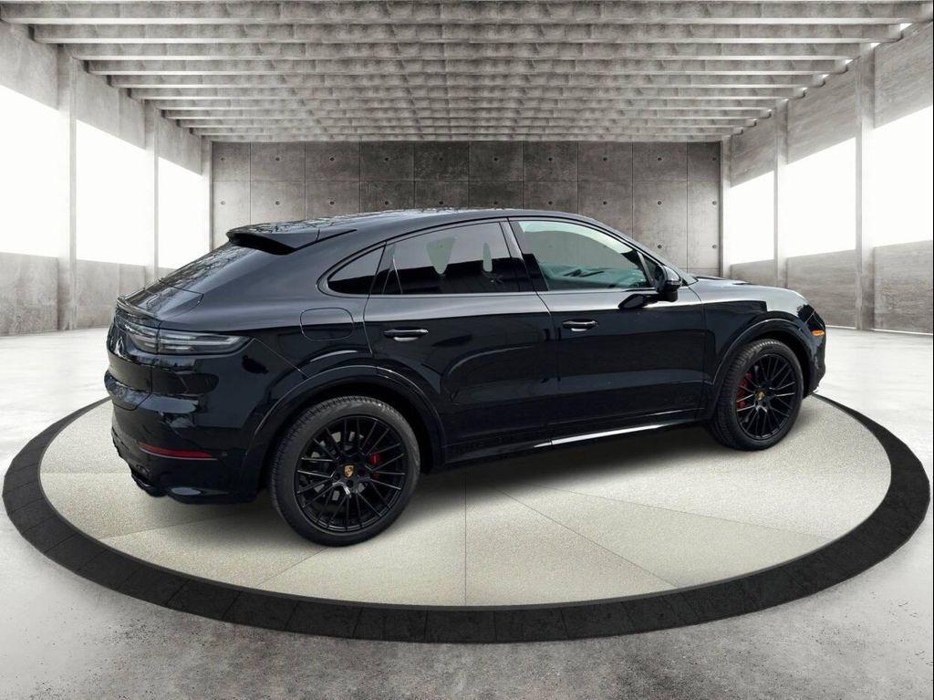 used 2022 Porsche Cayenne car, priced at $75,400