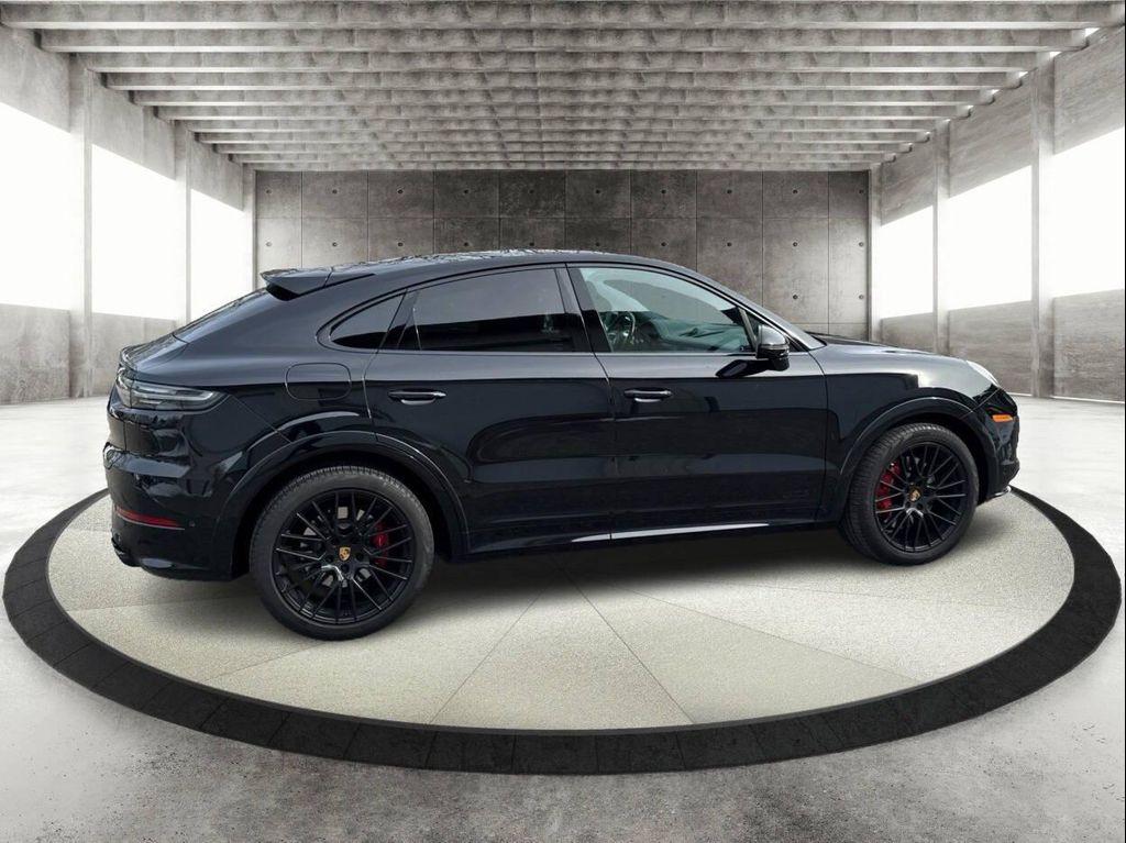 used 2022 Porsche Cayenne car, priced at $75,400