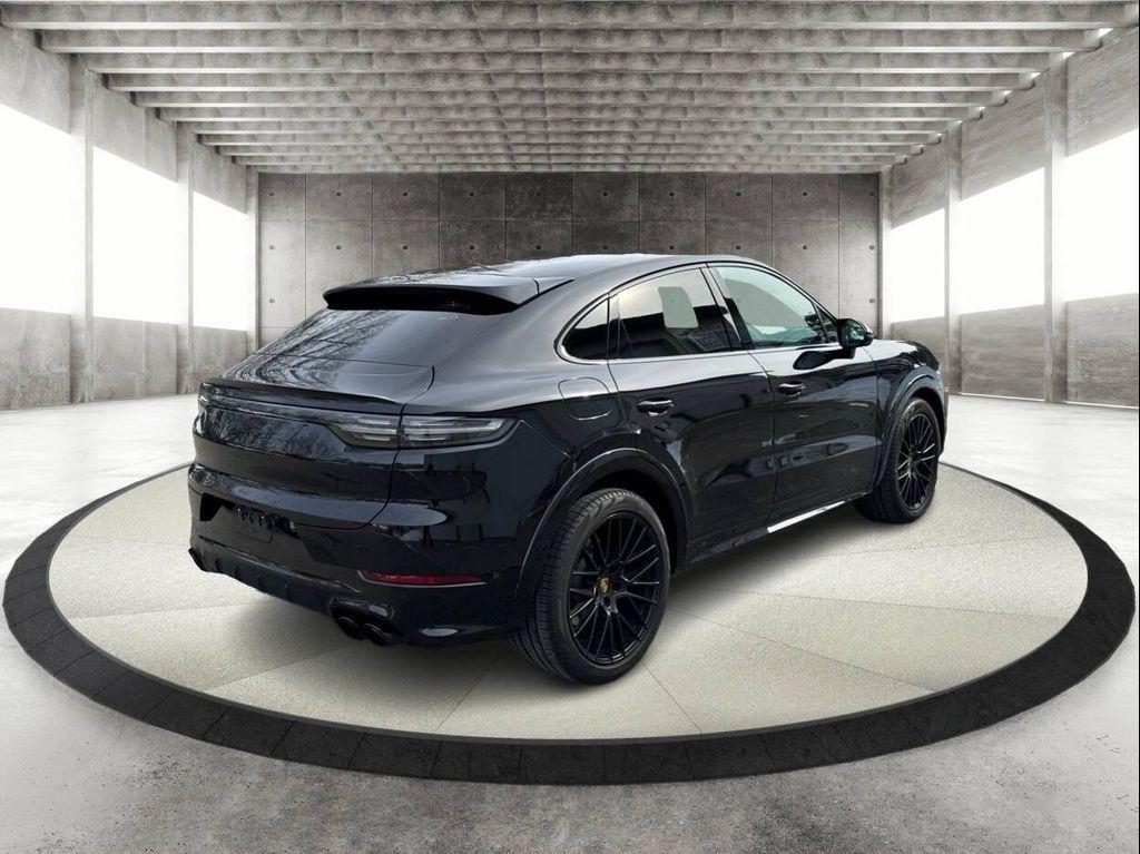 used 2022 Porsche Cayenne car, priced at $75,400