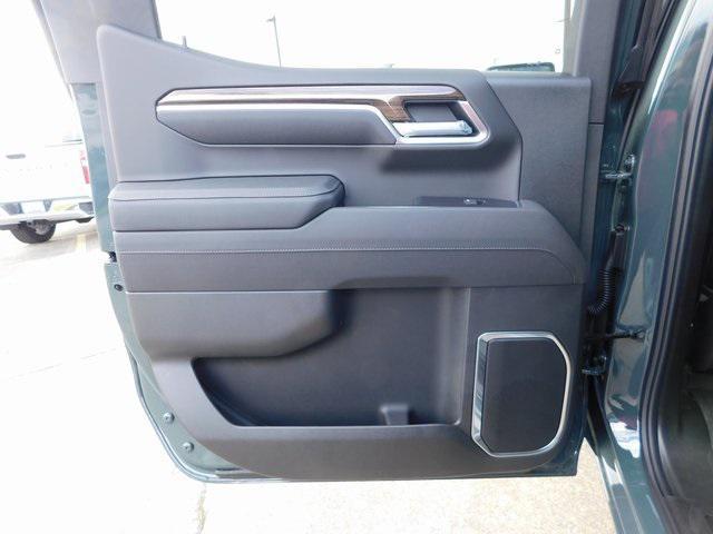 new 2025 Chevrolet Silverado 1500 car, priced at $45,997