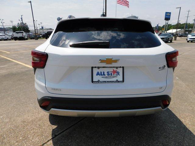new 2025 Chevrolet Trax car, priced at $25,140