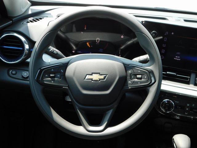 new 2025 Chevrolet Trax car, priced at $25,140