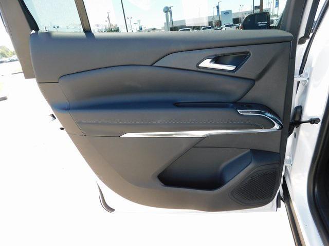 new 2025 Chevrolet Traverse car, priced at $48,660