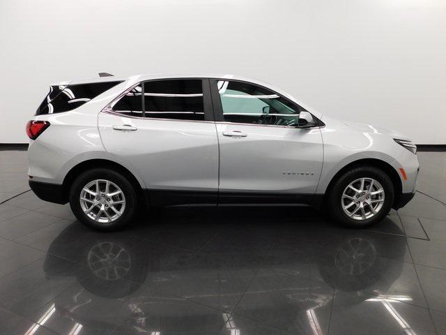 used 2022 Chevrolet Equinox car, priced at $19,359