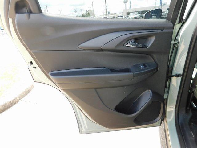 new 2025 Chevrolet TrailBlazer car, priced at $26,997