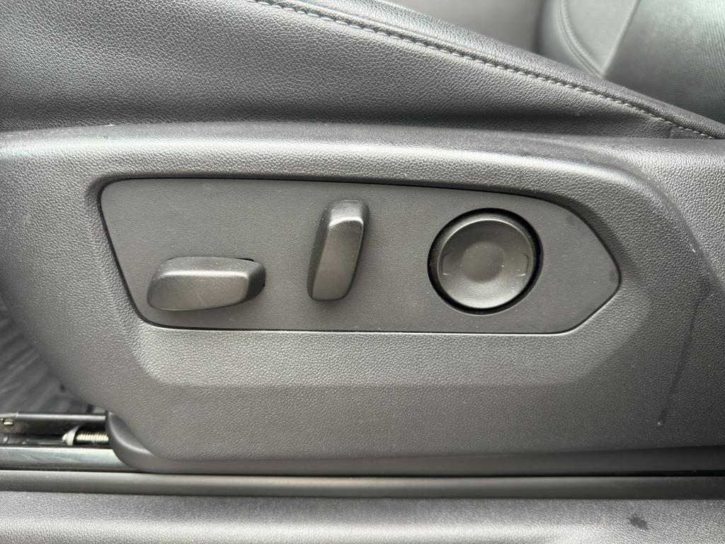 used 2024 Chevrolet Silverado 2500 car, priced at $59,455