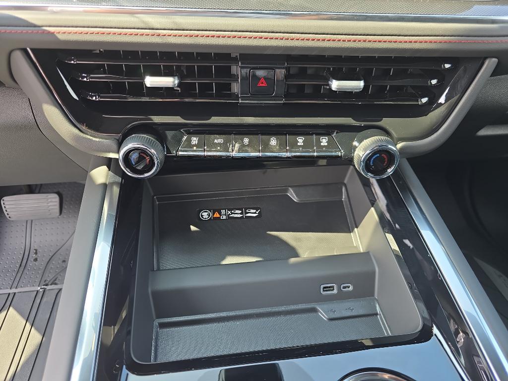 new 2025 Chevrolet Suburban car, priced at $84,255