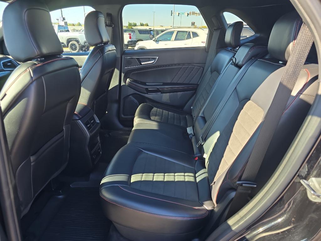 used 2022 Ford Edge car, priced at $25,955