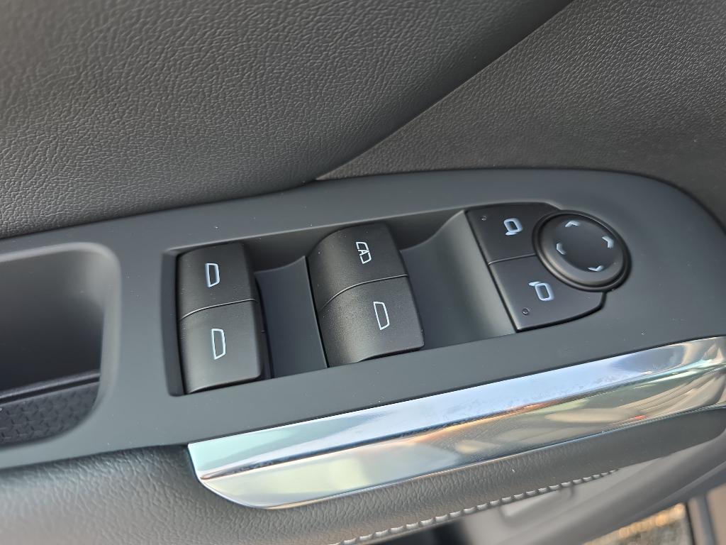 new 2026 Chevrolet Traverse car, priced at $47,345