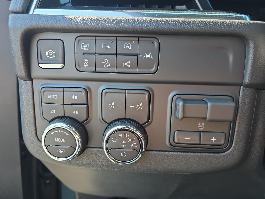 new 2025 Chevrolet Suburban car, priced at $88,385