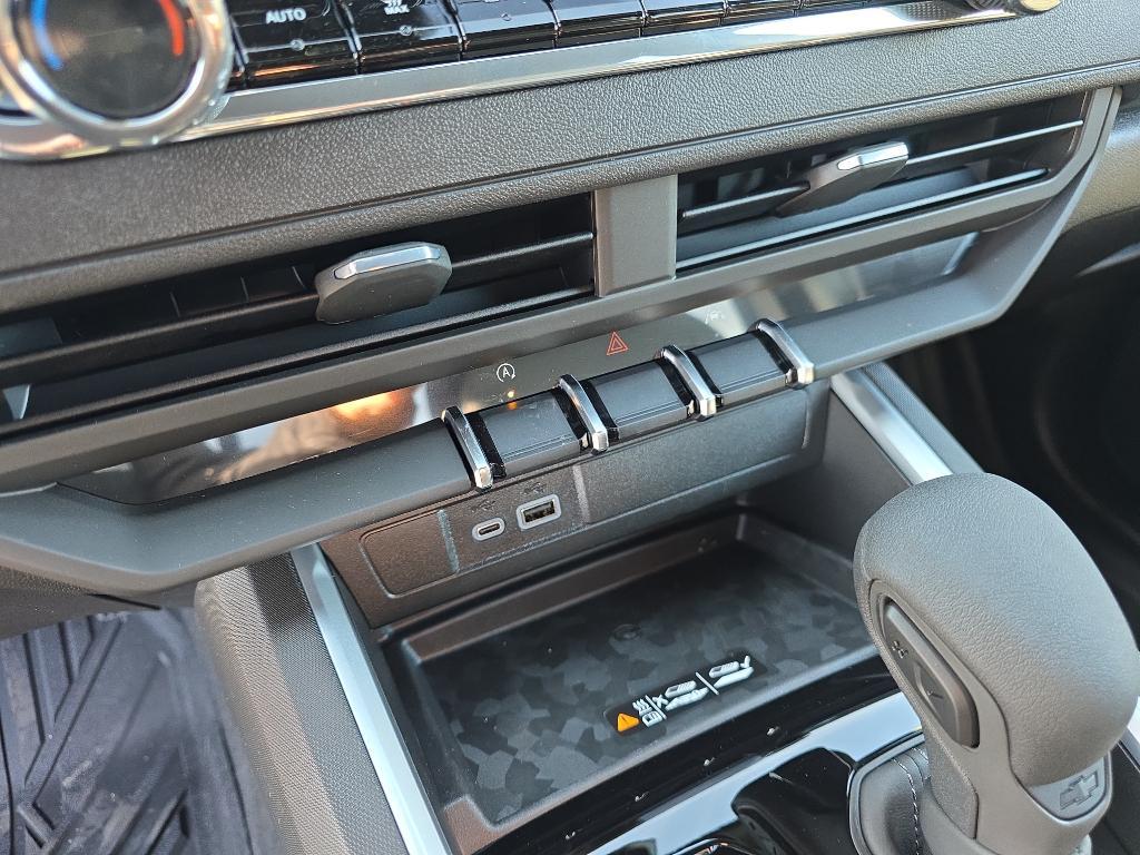 new 2026 Chevrolet Colorado car, priced at $49,935