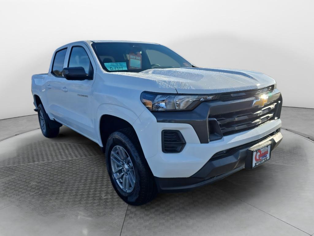 new 2026 Chevrolet Colorado car, priced at $43,330