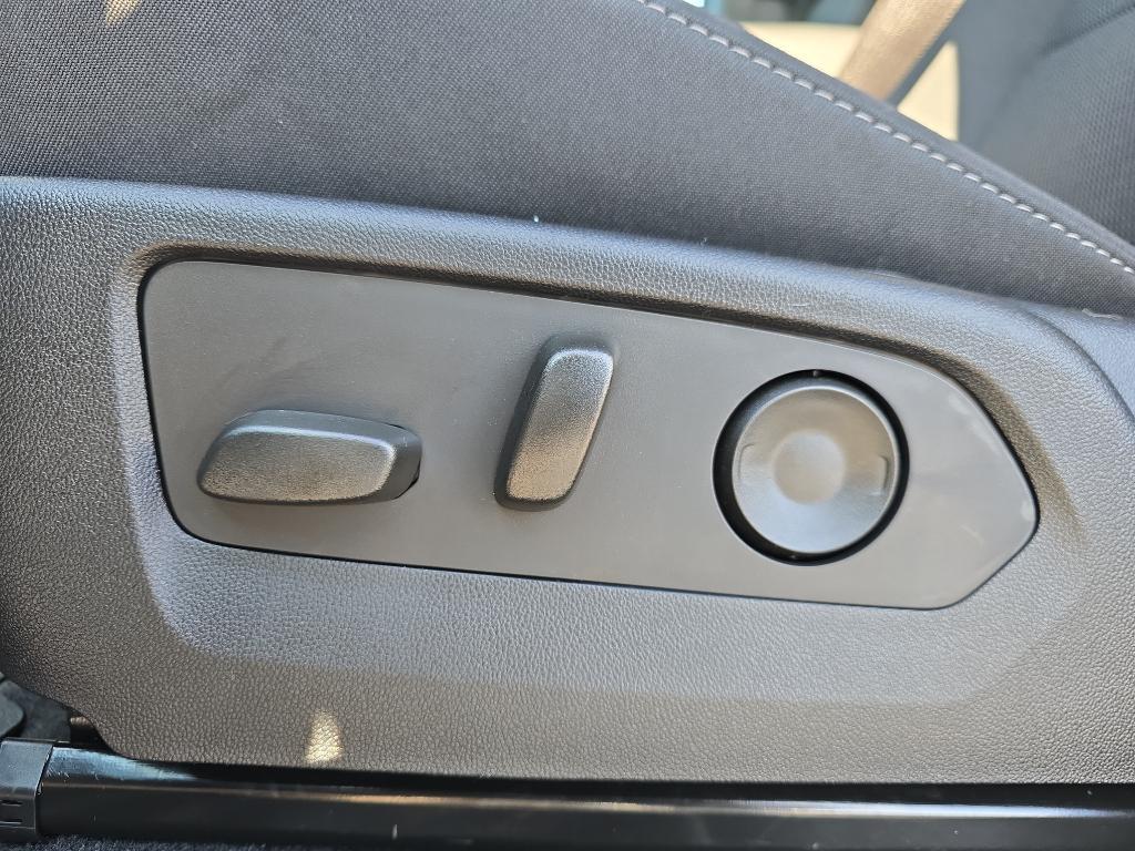 new 2026 Chevrolet Colorado car, priced at $43,330