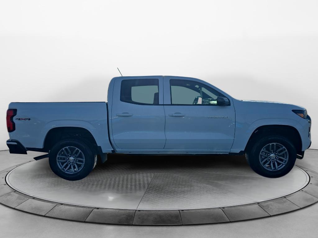 new 2026 Chevrolet Colorado car, priced at $43,330