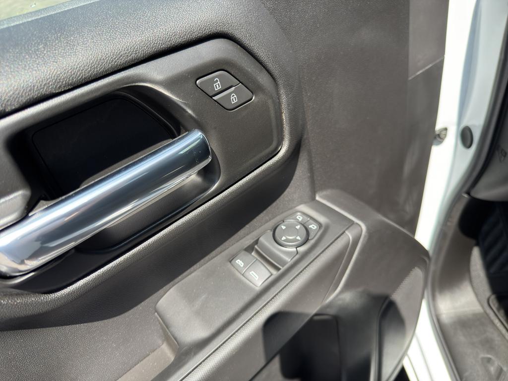 new 2025 Chevrolet Silverado 1500 car, priced at $43,395