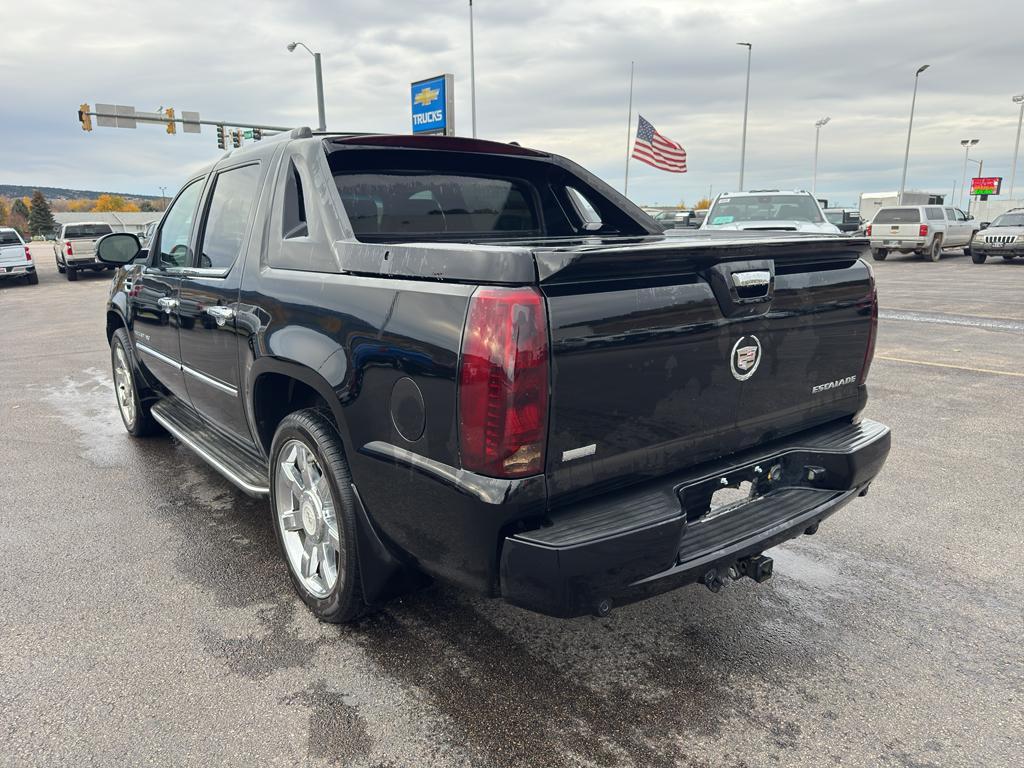 used 2011 Cadillac Escalade EXT car, priced at $12,900