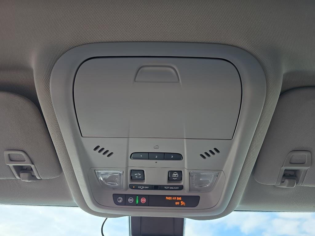 used 2020 Chevrolet Equinox car, priced at $15,977