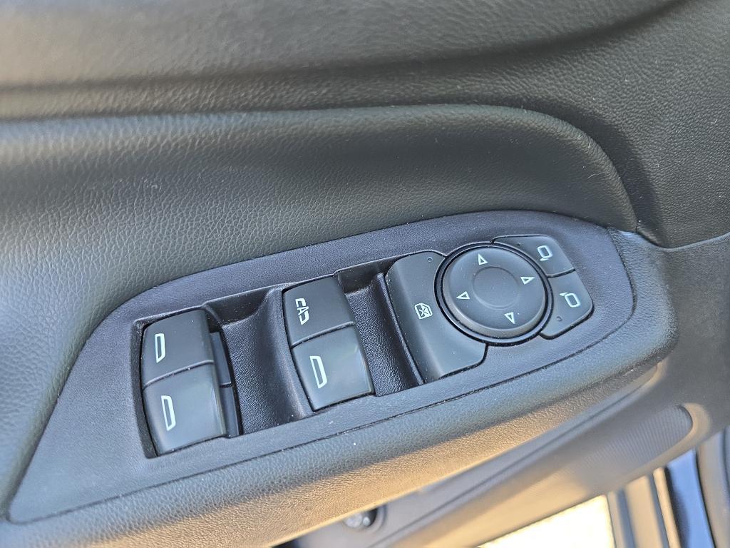 used 2020 Chevrolet Equinox car, priced at $15,977