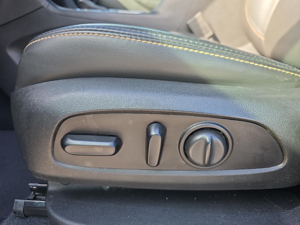 used 2020 Chevrolet Equinox car, priced at $15,977