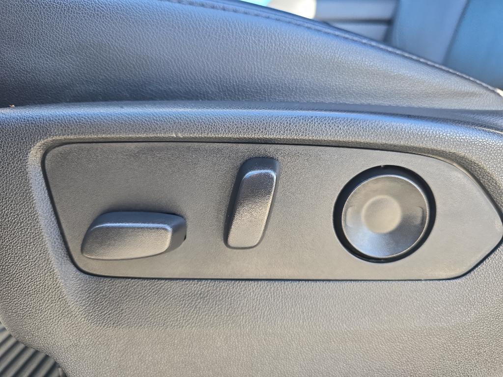 used 2021 Chevrolet Suburban car, priced at $25,977