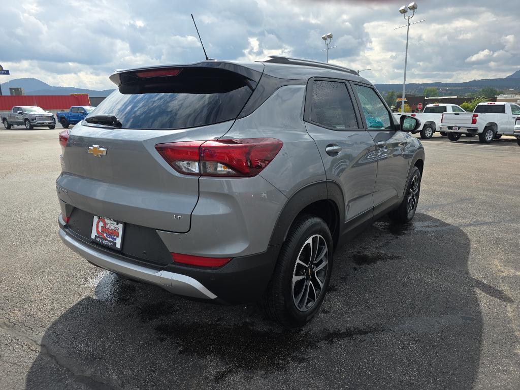 used 2024 Chevrolet TrailBlazer car, priced at $24,355