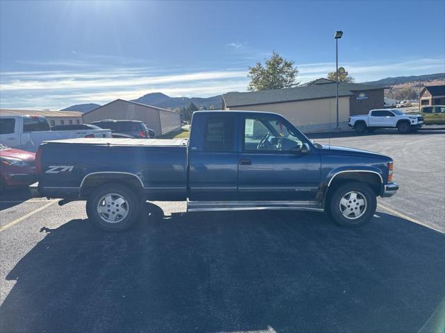 used 1995 Chevrolet 1500 car, priced at $3,900