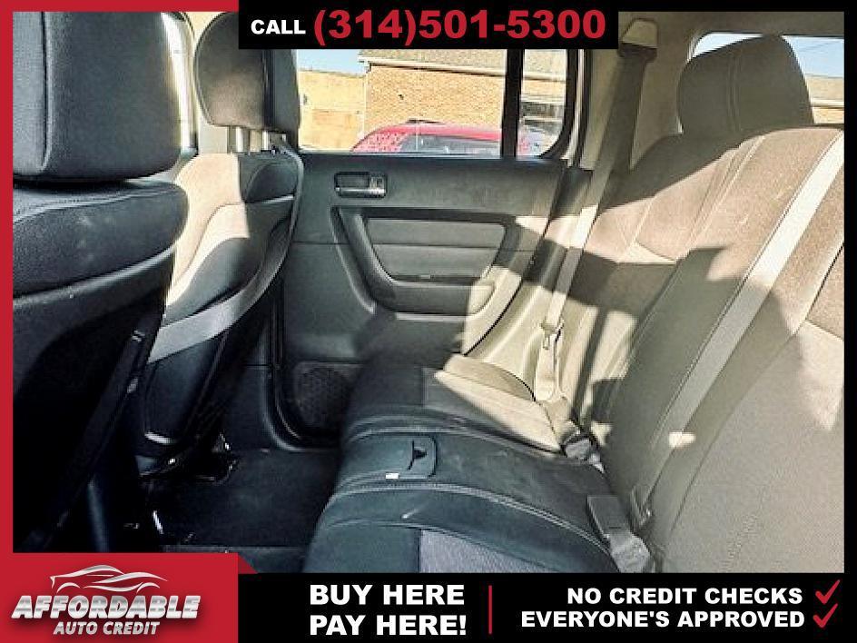 used 2007 Hummer H3 car, priced at $7,295
