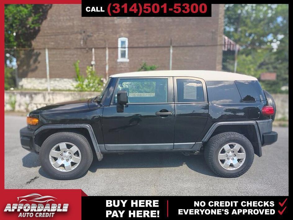 used 2007 Toyota FJ Cruiser car, priced at $10,995
