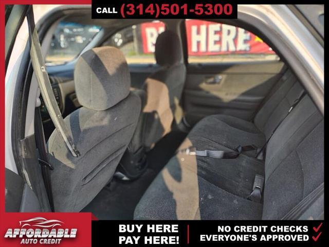 used 2001 Ford Taurus car, priced at $4,695